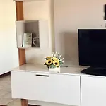 Se123 - Marzocca, Comodo Trilocale A 300 Mt Dal Mare Appartement