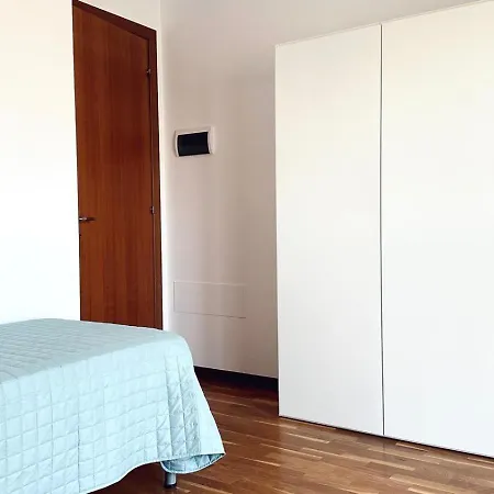 Se123 - Marzocca, Comodo Trilocale A 300 Mt Dal Mare *