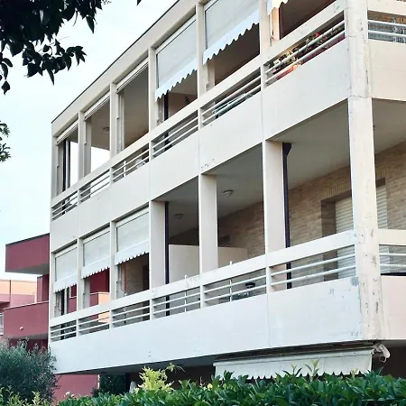 Se123 - Marzocca, Comodo Trilocale A 300 Mt Dal Mare