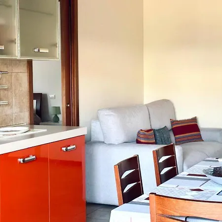 Se123 - Marzocca, Comodo Trilocale A 300 Mt Dal Mare *